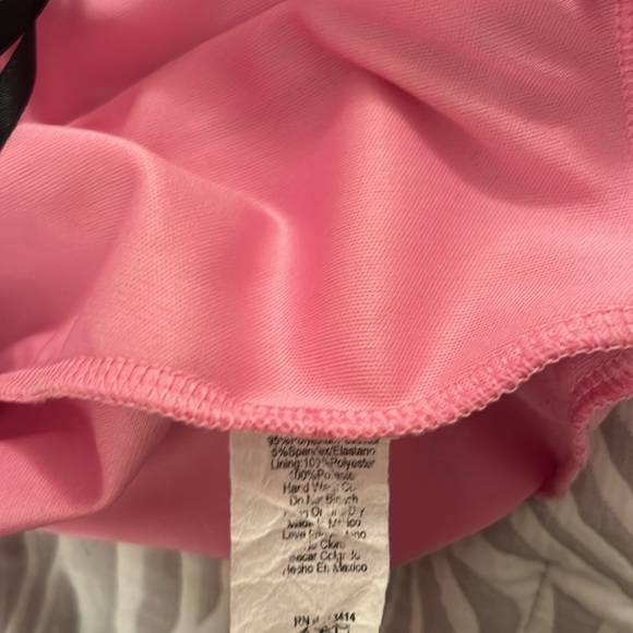 Pink classy dress/romper - Picture 8 of 8